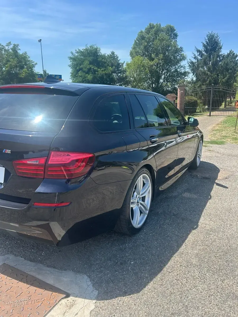 Usata BMW 520 M Sport 190 CV (139 kW) 2015 Blu Station wagon