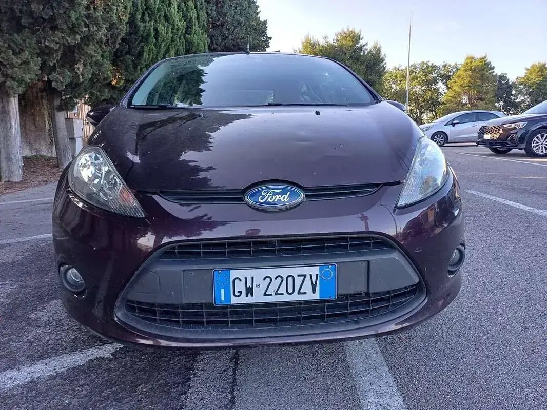 Usata Ford Fiesta 68 CV (50 kW) 2010 Berlina