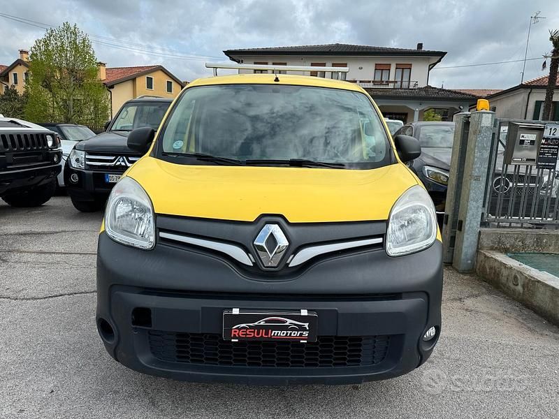Usata Renault Kangoo 110 CV (80 kW) 2019 Giallo Monovolume