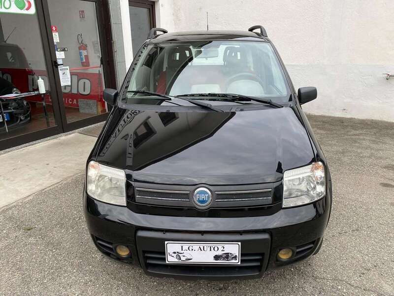 Usata Fiat Panda 4x4 69 CV (50 kW) 2006 Nero Utilitaria