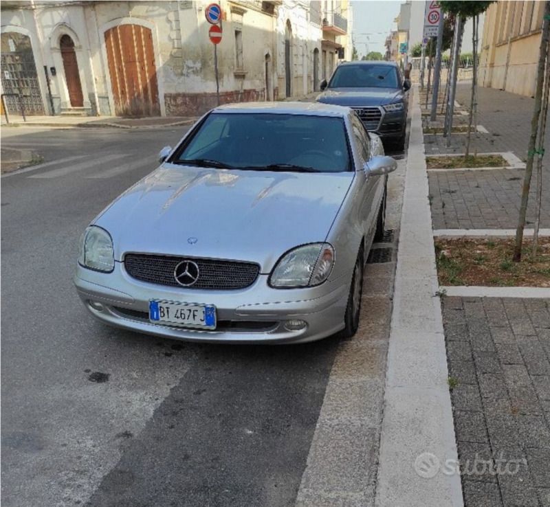 Usata Mercedes SLK200 192 CV (141 kW) 2001 Grigio Cabrio