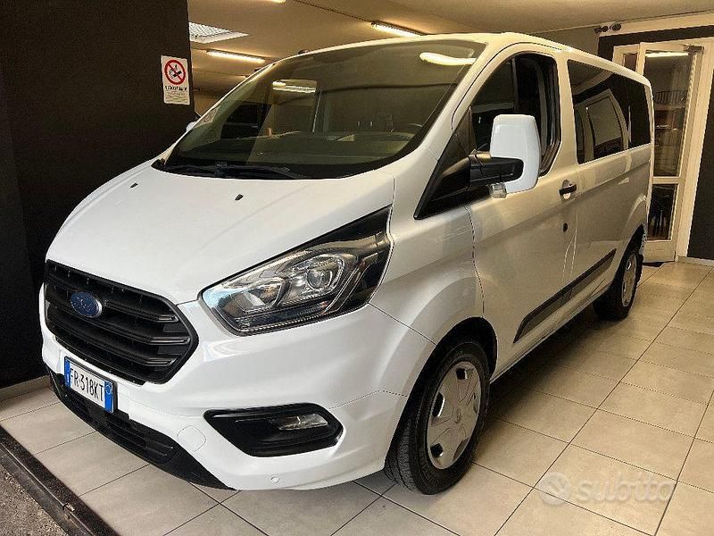 Usata Ford Transit Custom Trend 131 CV (96 kW) 2018 Bianco Station wagon