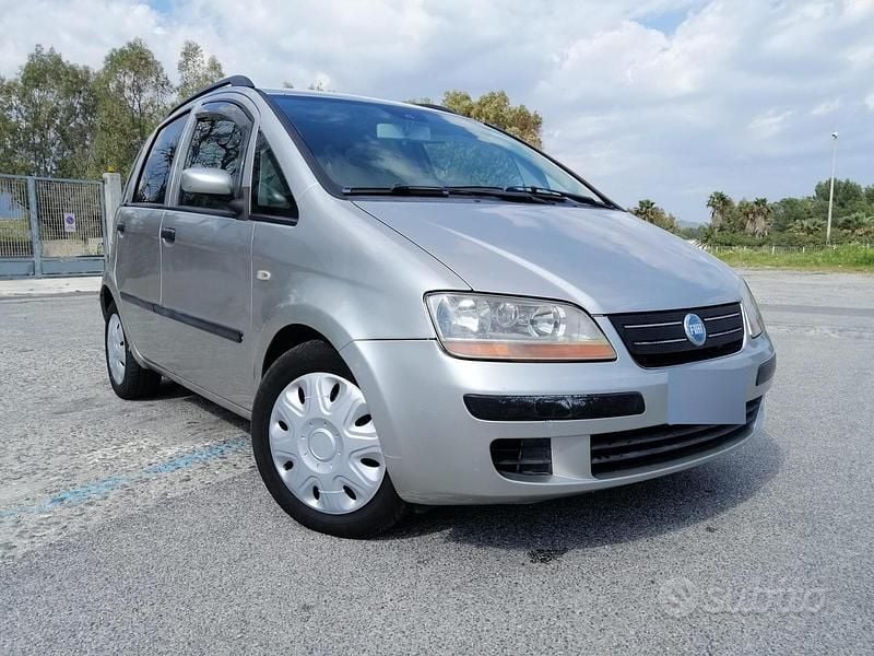 Usata Fiat Idea Active 101 CV (74 kW) 2004 Monovolume