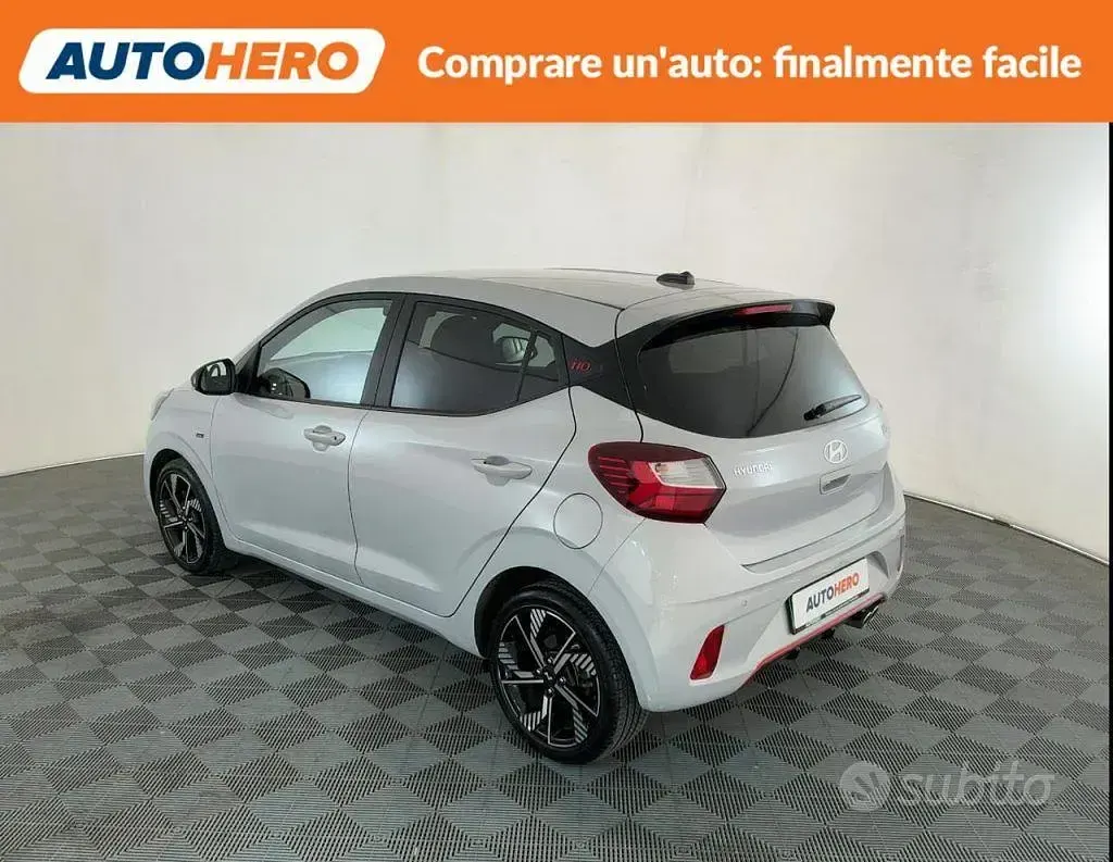 Usata Hyundai i10 N Line 90 CV (66 kW) 2024 Grigio Utilitaria