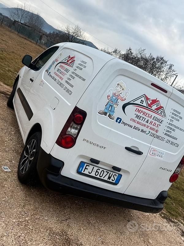 Usata Peugeot Partner 100 CV (73 kW) 2017 Monovolume