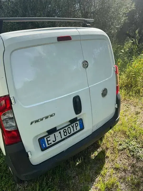 Usata Fiat Fiorino 73 CV (53 kW) 2011 Bianco Monovolume