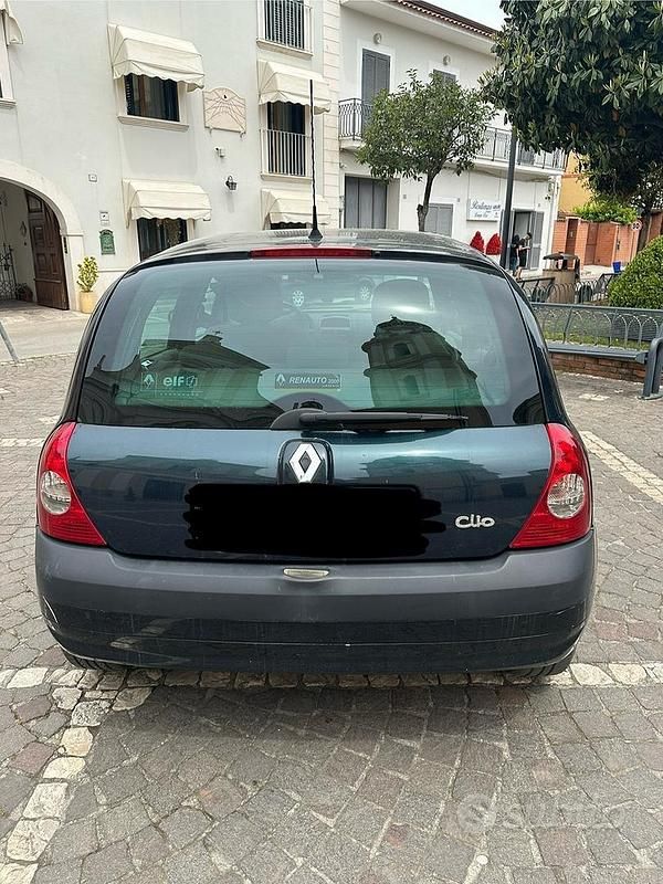 Usata Renault Clio II 2003 Verde Utilitaria