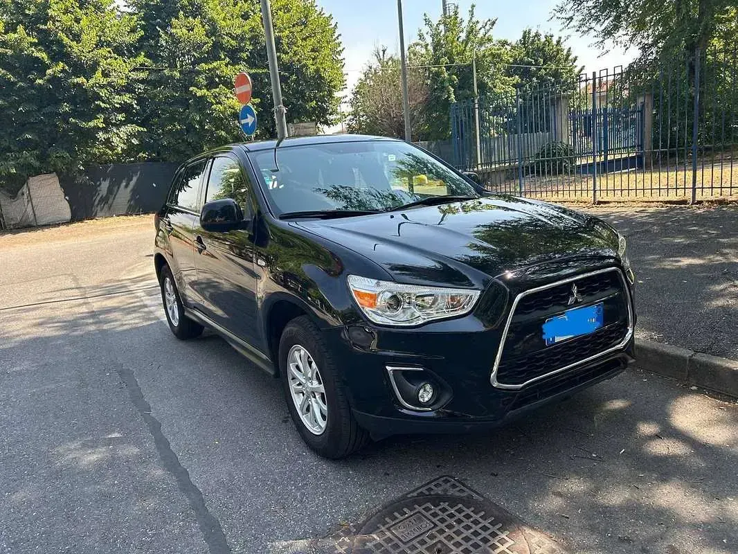 Usata Mitsubishi ASX Invite 114 CV (83 kW) 2016 Nero SUV