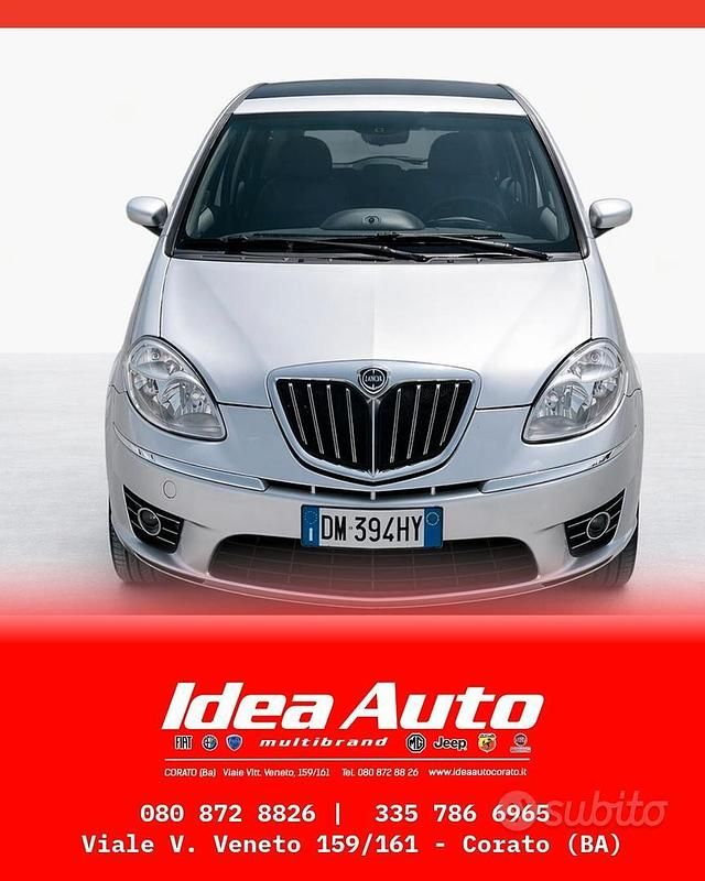 Usata Lancia Musa 90 CV (66 kW) 2008 Grigio Monovolume