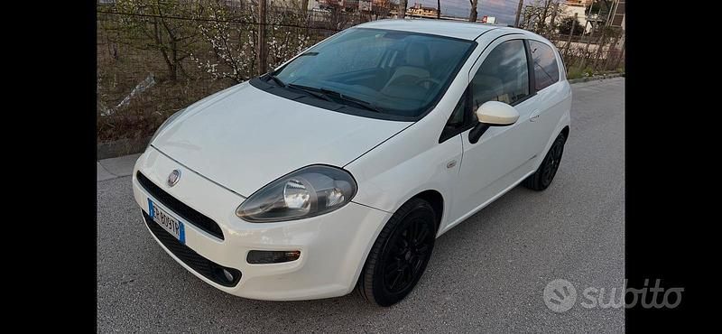 Usata Fiat Punto Sport 95 CV (69 kW) 2013 Bianco Utilitaria