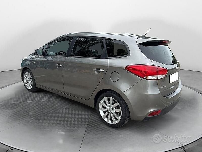 Usata Kia Carens 115 CV (84 kW) 2016 Beige Monovolume