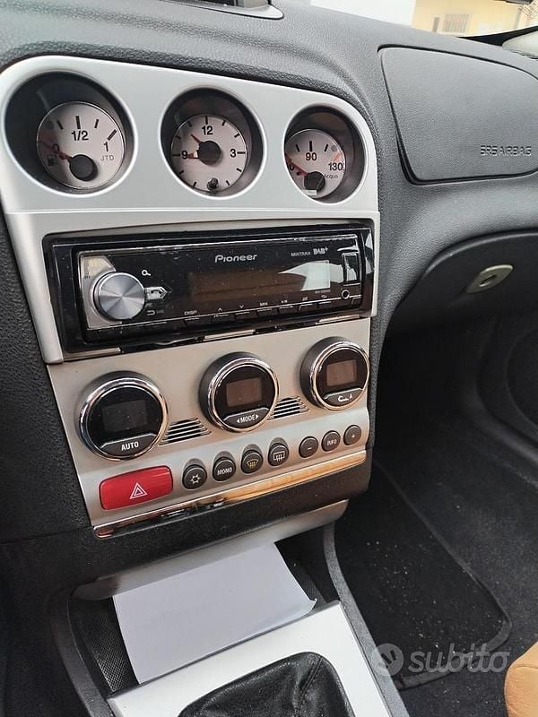 Usata Alfa Romeo 156 140 CV (102 kW) 2003 Station wagon