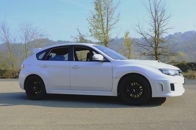 Usata Subaru Impreza 300 CV (220 kW) 2011 Berlina