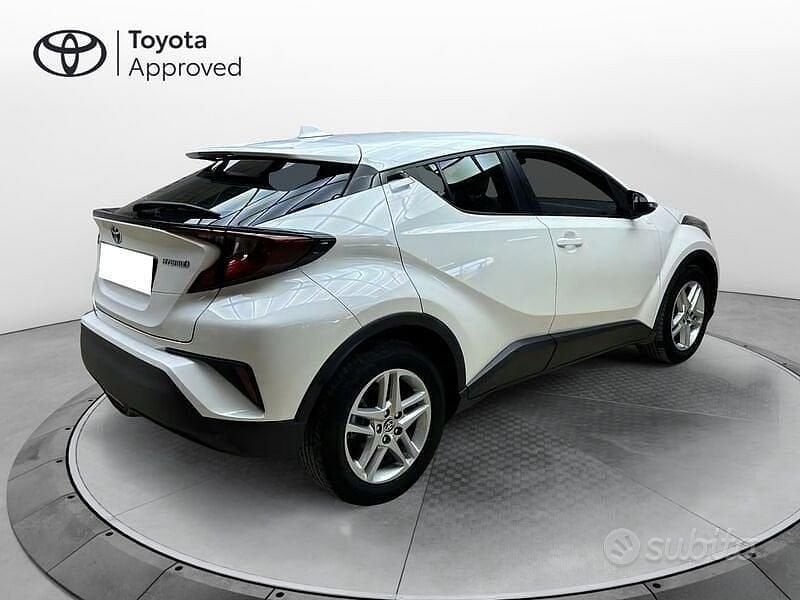Usata Toyota C-HR Active 2022 Bianco SUV