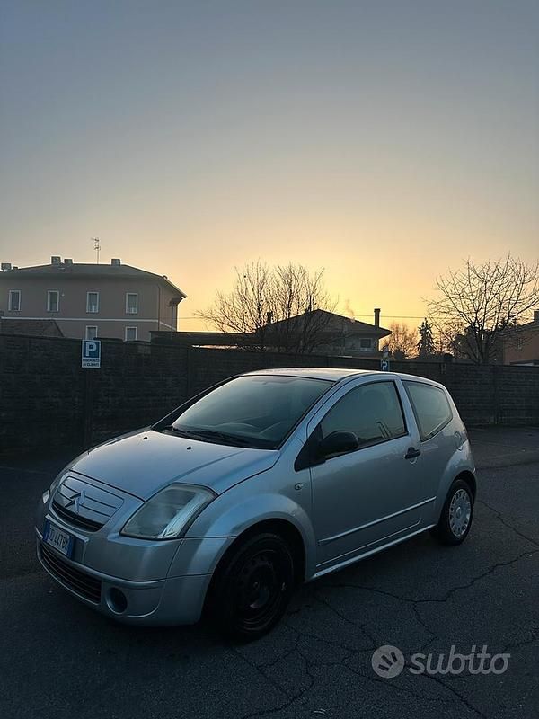 Usata Citroën C2 68 CV (50 kW) 2006 Grigio Utilitaria