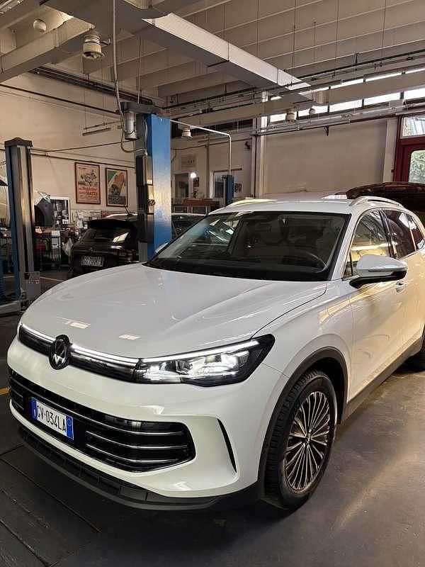 Usata 2025 VW Tiguan Elegance SUV | 36.000 € (Super prezzo) - Immagine 1/4