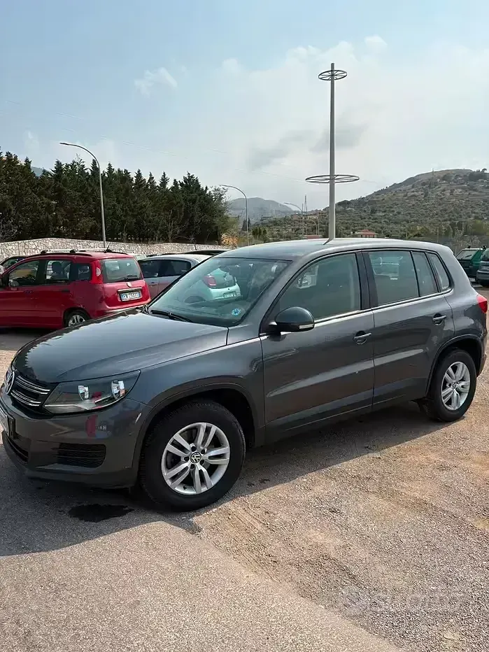 Usata VW Tiguan 110 CV (80 kW) 2012 Grigio SUV