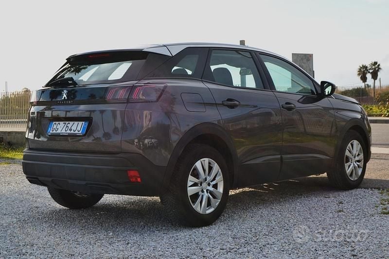 Usata Peugeot 3008 Business-Line 131 CV (96 kW) 2021 Grigio SUV