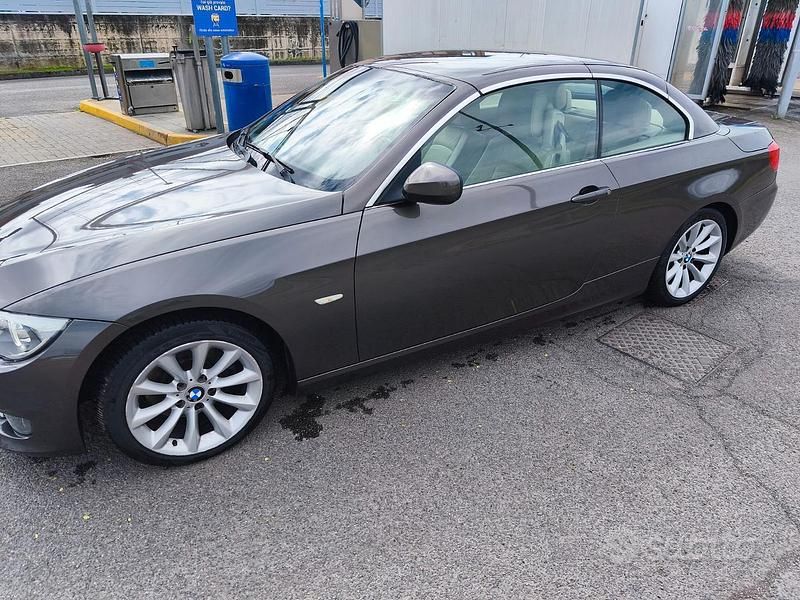 Usata BMW 320 Cabriolet 184 CV (135 kW) 2011 Bronzo Cabrio