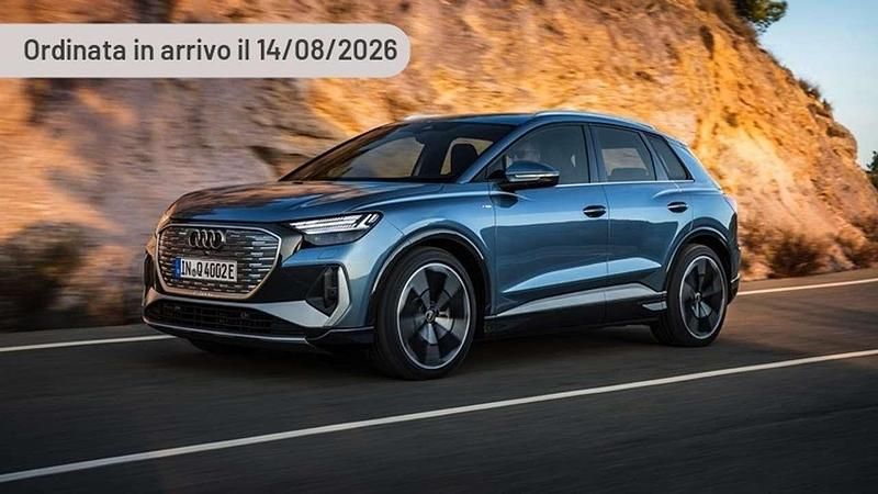 Usata Audi Q4 e-tron S-Line 77 kW (105 CV) 2023 Argento SUV
