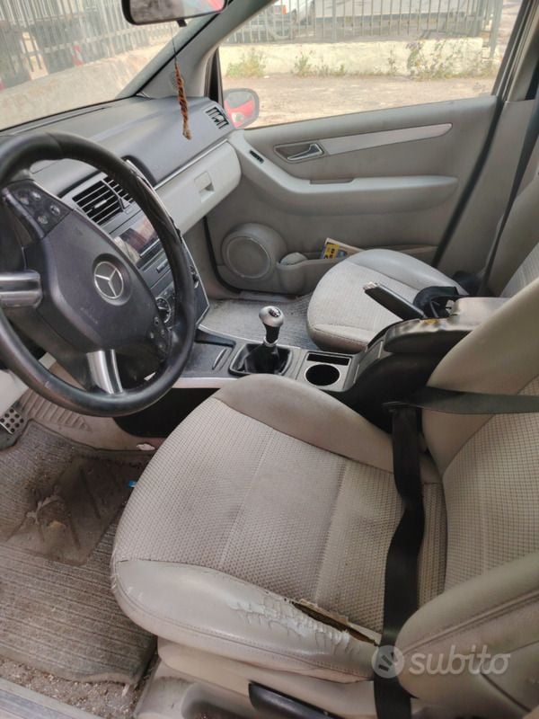 Usata Mercedes B200 Elegance 2006 Grigio Monovolume