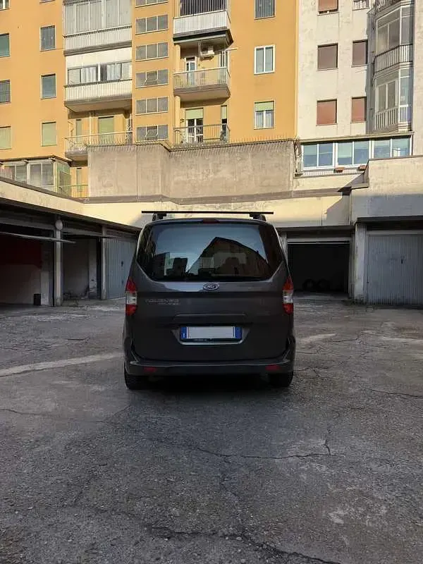 Usata Ford Tourneo Courier 99 CV (72 kW) 2019 Monovolume