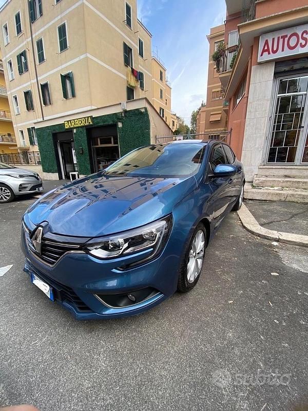 Usata Renault Mégane IV 110 CV (80 kW) 2019 Blu Berlina