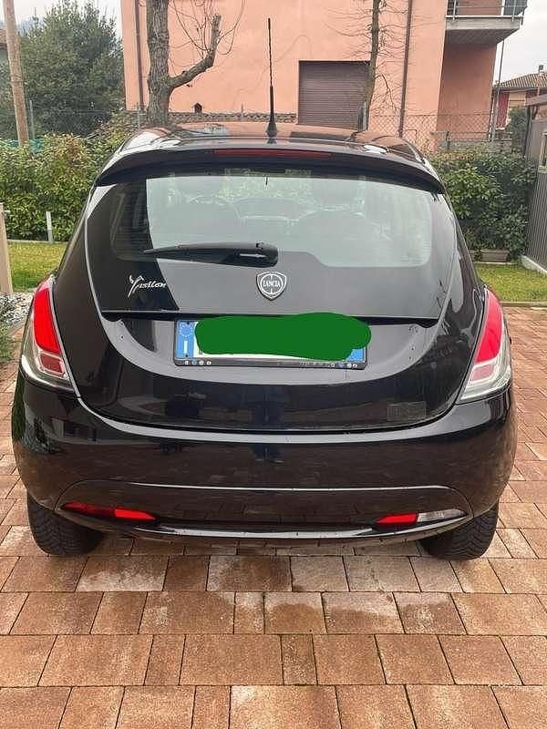 Usata Lancia Ypsilon 80 CV (58 kW) 2018 Utilitaria