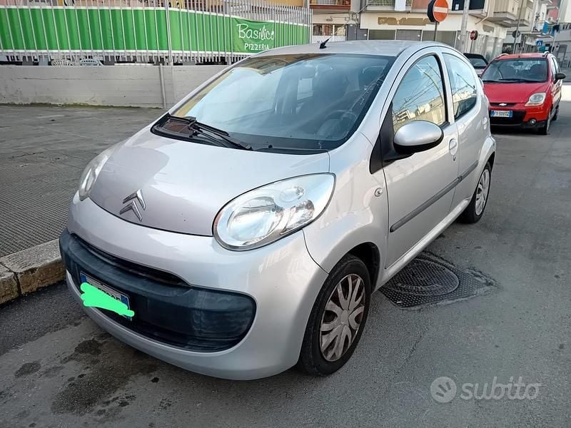 Grigio Usata 2009 Citroën C1 Due volumi | 1650 € (Super prezzo) - Immagine 1/4