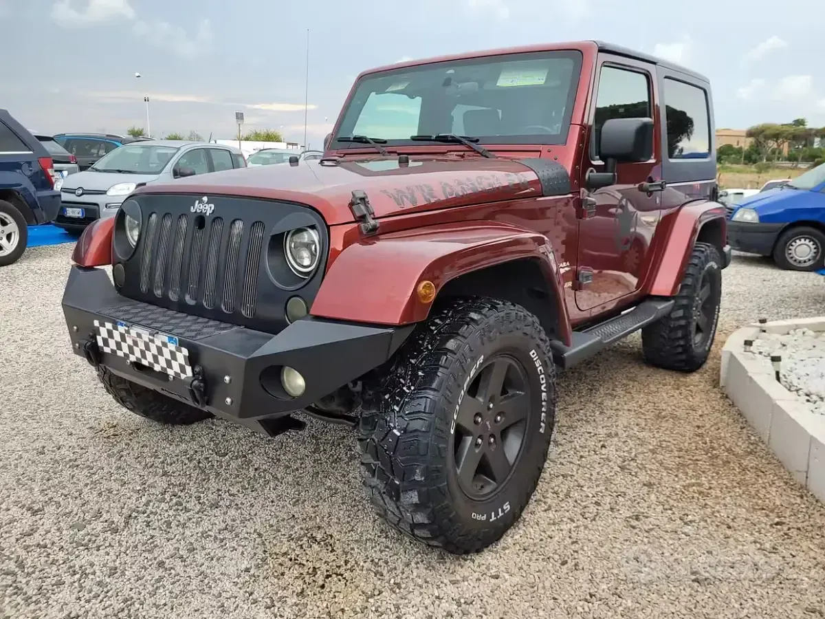 Usata Jeep Wrangler Sahara 177 CV (130 kW) 2009 Rosso SUV