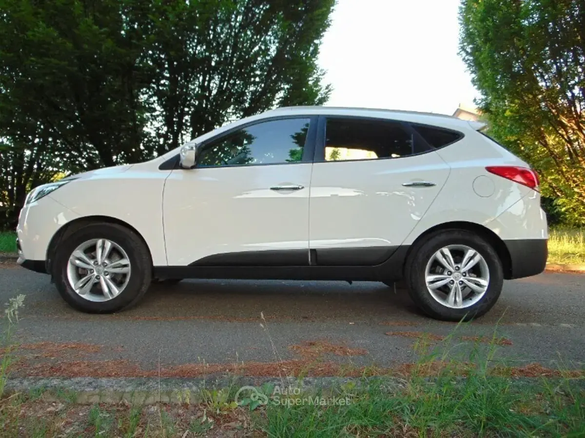 Używany Hyundai ix35 Comfort 116 KM (85 kW) 2013 Biały SUV
