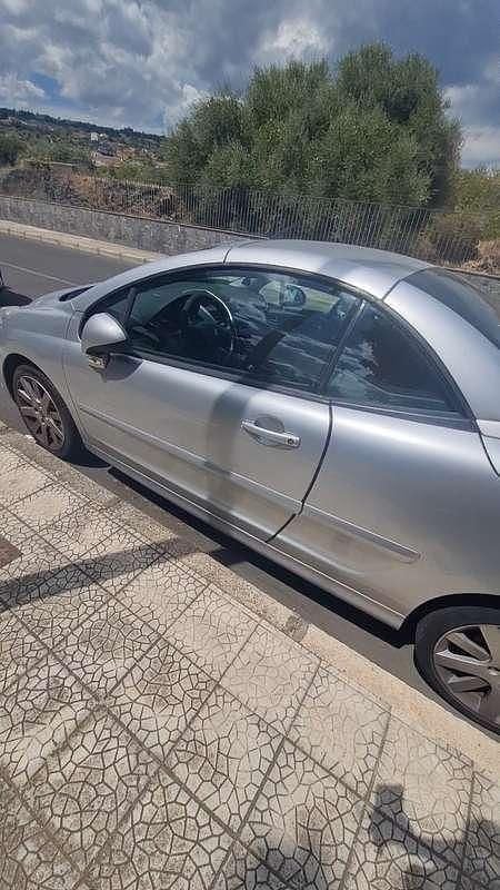 Usata Peugeot 207 CC 120 CV (88 kW) 2009 Grigio Cabrio