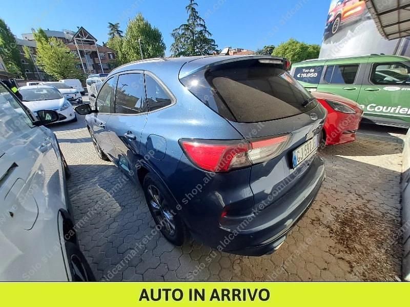 Usata Ford Kuga ST-Line 224 CV (164 kW) 2022 Blu SUV