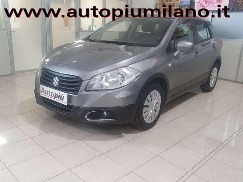 Argento Usata 2014 Suzuki SX4 S-Cross Style SUV | 4800 € (Buon prezzo) - Immagine 1/4