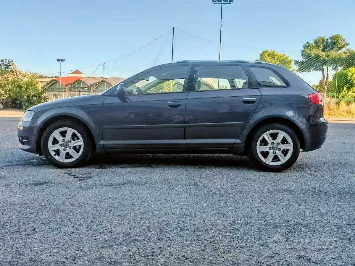 Usata Audi A3 90 CV (66 kW) 2012 Grigio Utilitaria