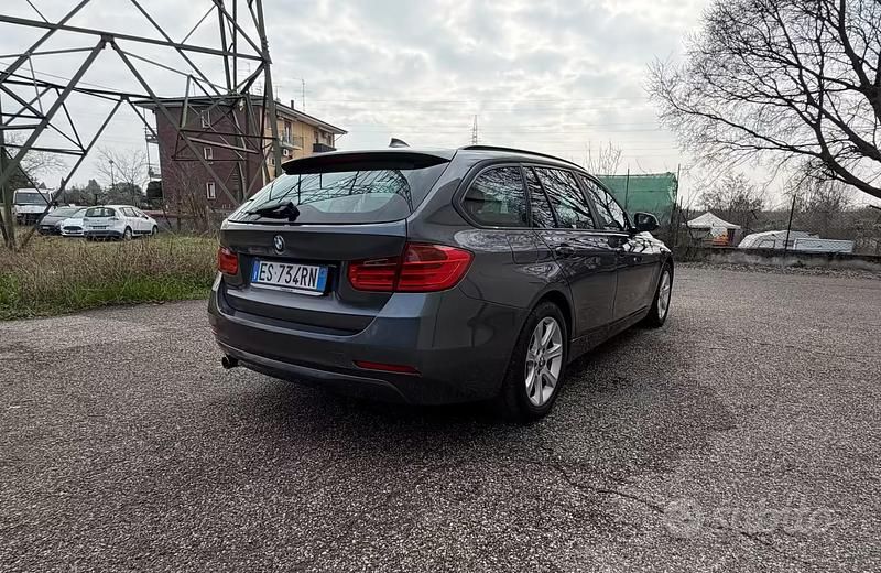 Usata BMW 320 Luxury Line 184 CV (135 kW) 2013 Grigio Station wagon