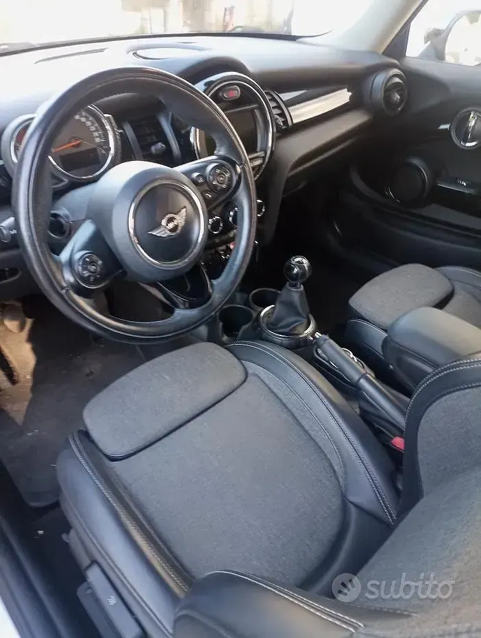 Usata Mini Cooper D 116 CV (85 kW) 2017 Utilitaria