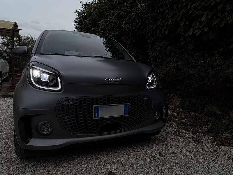 Usata 2023 Smart ForTwo Coupé Prime Utilitaria | 15.000 € (Buon prezzo) - Immagine 1/4
