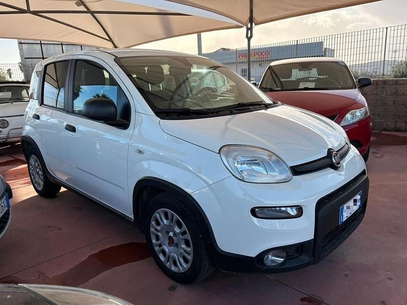 Usata Fiat Panda Cross Cross 70 CV (51 kW) 2023 Nero Utilitaria