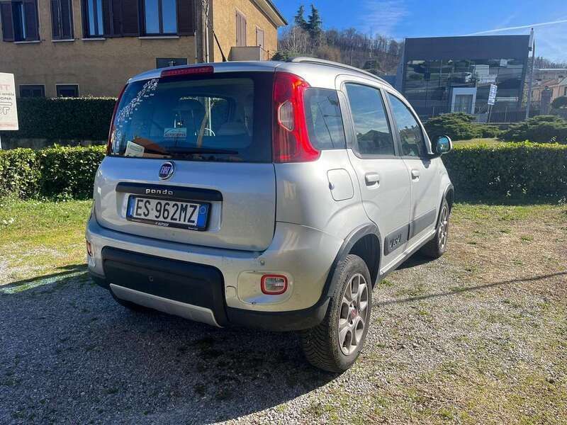 Usata Fiat Panda 4x4 75 CV (55 kW) 2014 Argento Utilitaria
