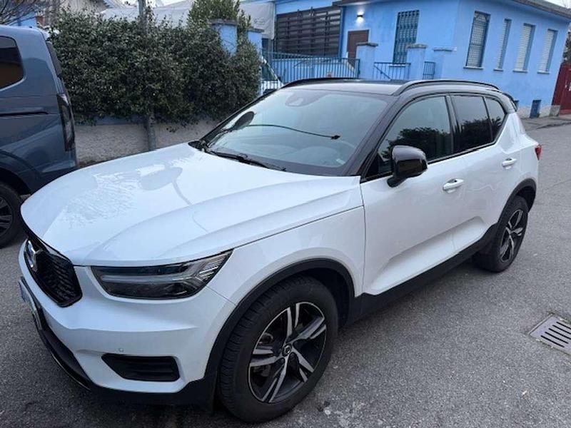 Usata Volvo XC40 R-Design 197 CV (144 kW) 2022 Bianco SUV