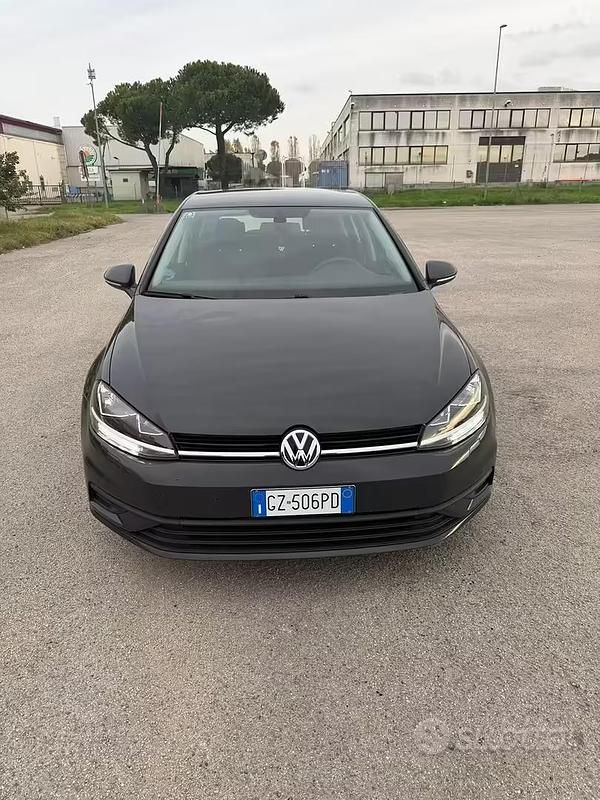 Usata VW Golf VII 116 CV (85 kW) 2019 Berlina