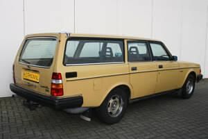 Usata Volvo 245 82 CV (60 kW) 1981 Giallo Station wagon