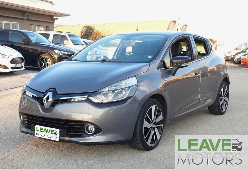 Usata Renault Clio IV 90 CV (66 kW) 2016 Grigio Berlina