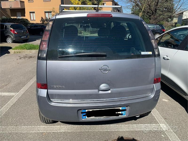 Usata Opel Meriva 2006 Grigio Monovolume