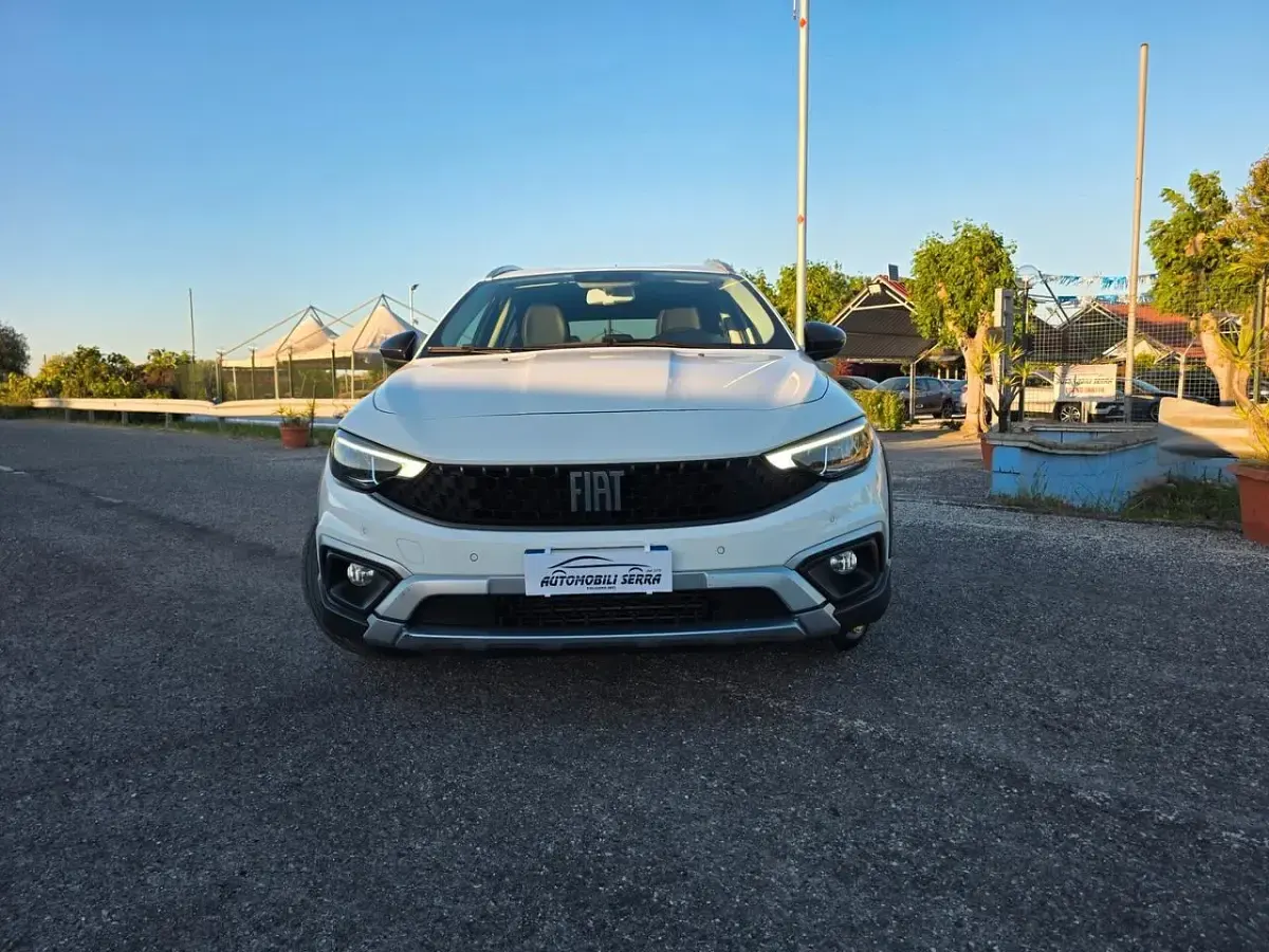 Usata Fiat Tipo Cross 95 CV (69 kW) 2021 Bianco Berlina