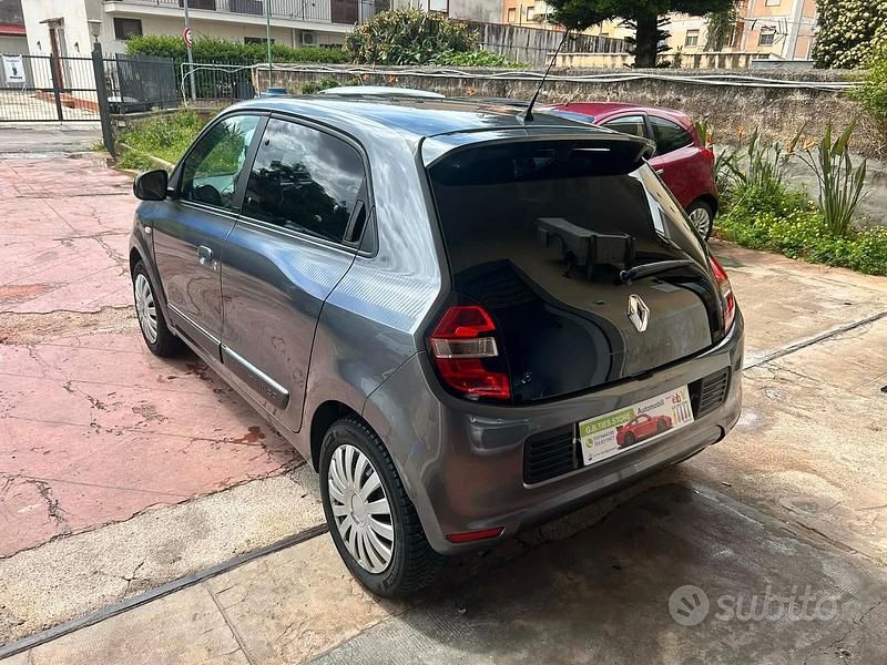 Usata Renault Twingo Cosmic 69 CV (50 kW) 2016 Grigio Utilitaria