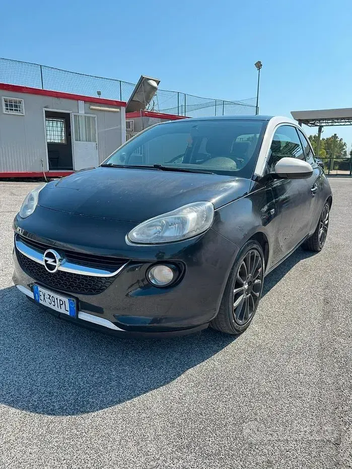 Usata Opel Adam 87 CV (63 kW) 2015 Nero Utilitaria