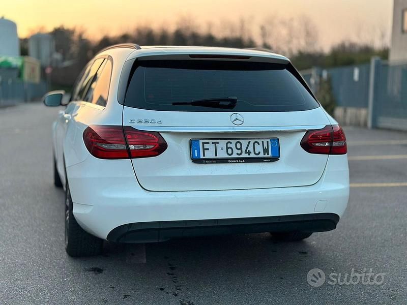Usata Mercedes C220 Business 194 CV (142 kW) 2018 Bianco Station wagon