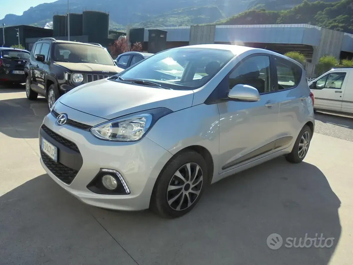 Brugt Hyundai i10 Edition 67 HK (49 kW) 2016 Grå Hatchback